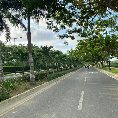 Retiro Familiar De Lujo, Playa Privada Y Piscina Apartamento